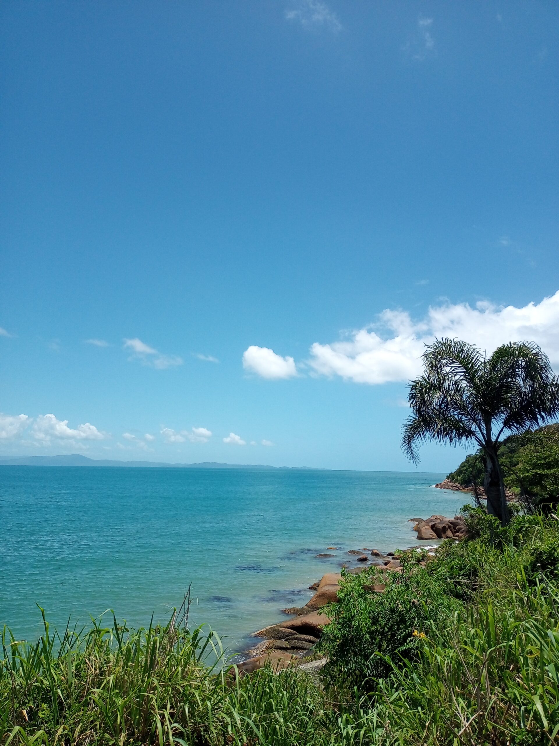 Águas transparentes na Lagoinha da Ponta das Canas