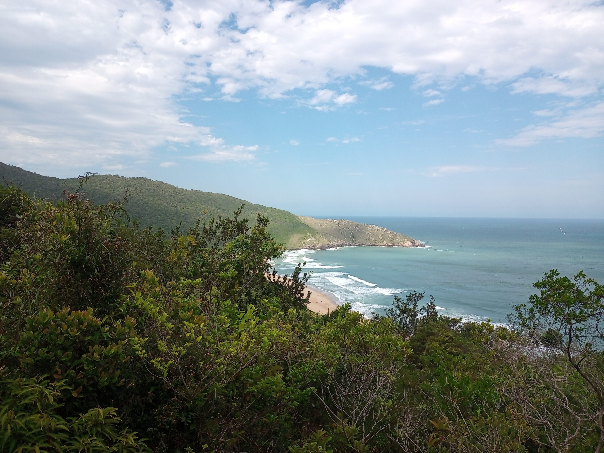 Vista panorâmica durante a trilha da Lagoinha do Leste