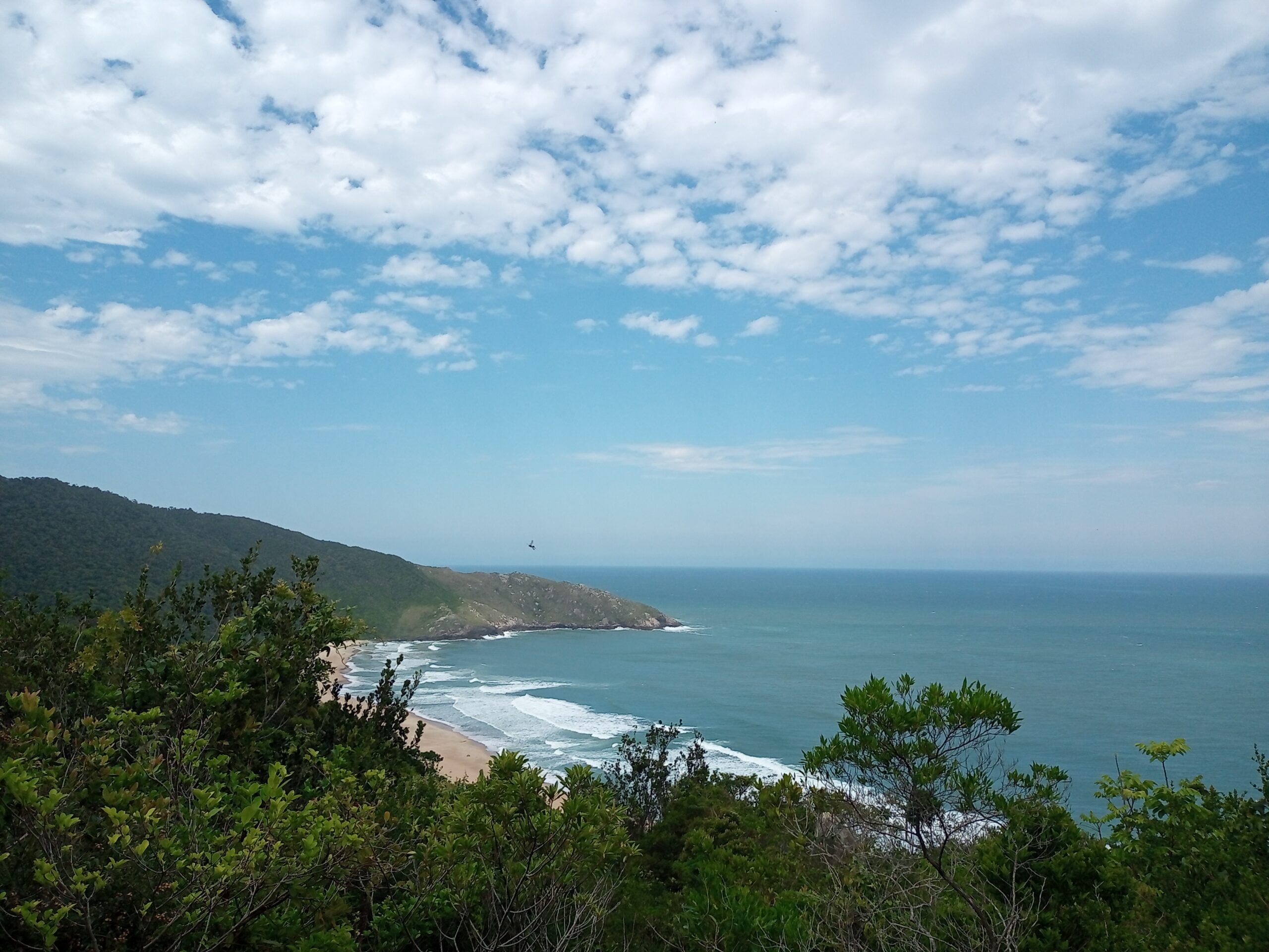 Vista do litoral na trilha da Lagoinha do Leste em Florianópolis